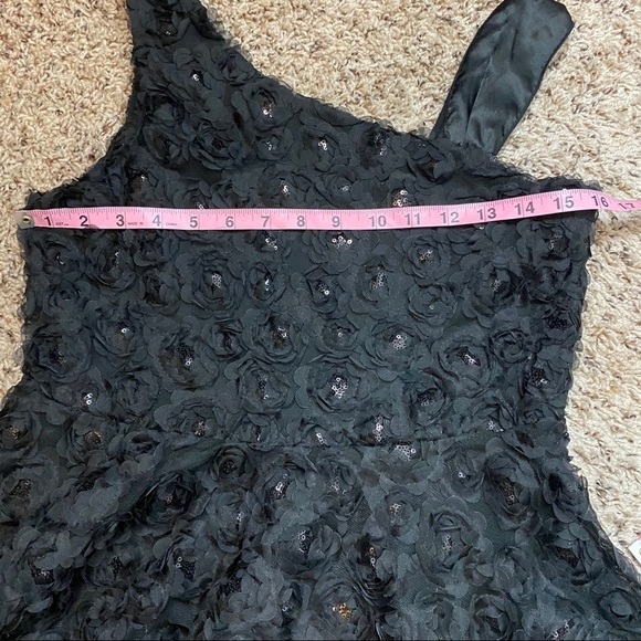 Knit Works black dress roses~16 - Picture 5 of 7